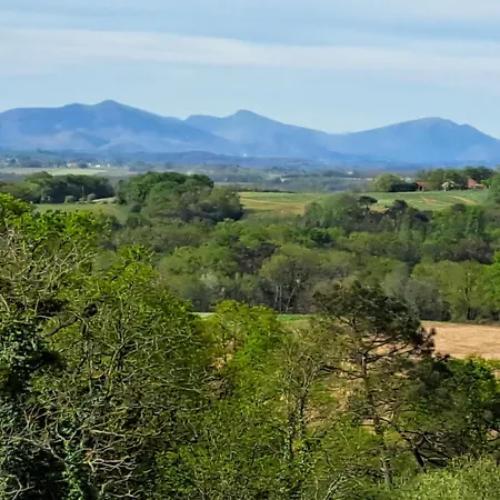 Maison d'hôtes Entre Adour Et Montagne Pouillon