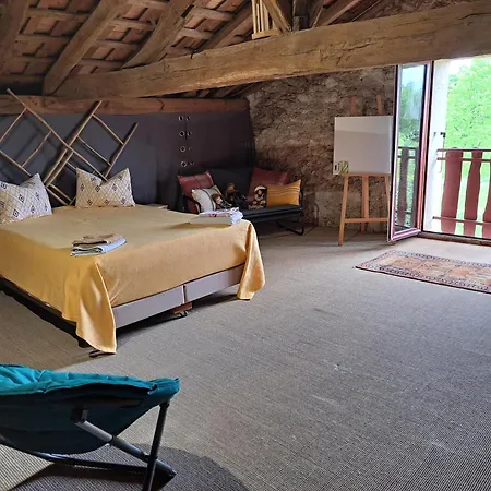 Entre Adour Et Montagne Affittacamere 4*